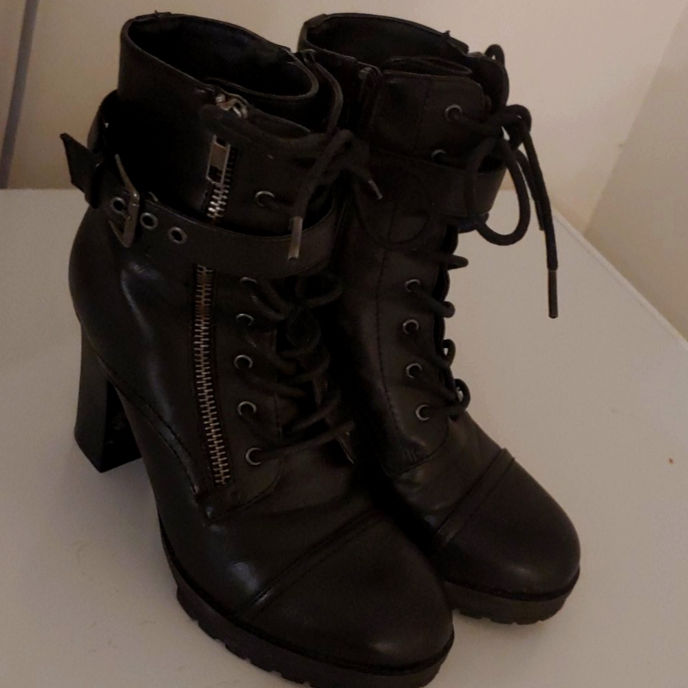 Boot heels